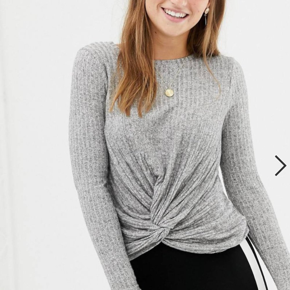 New Look twist front top in gray